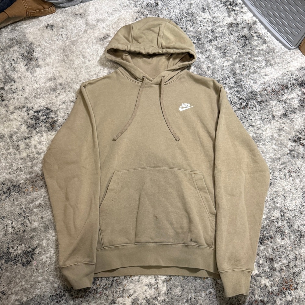 Nike Sportswear Club Fleece Hoodie Mens Small Khaki Tan Pullover BV2654-247 - Picture 1 of 5